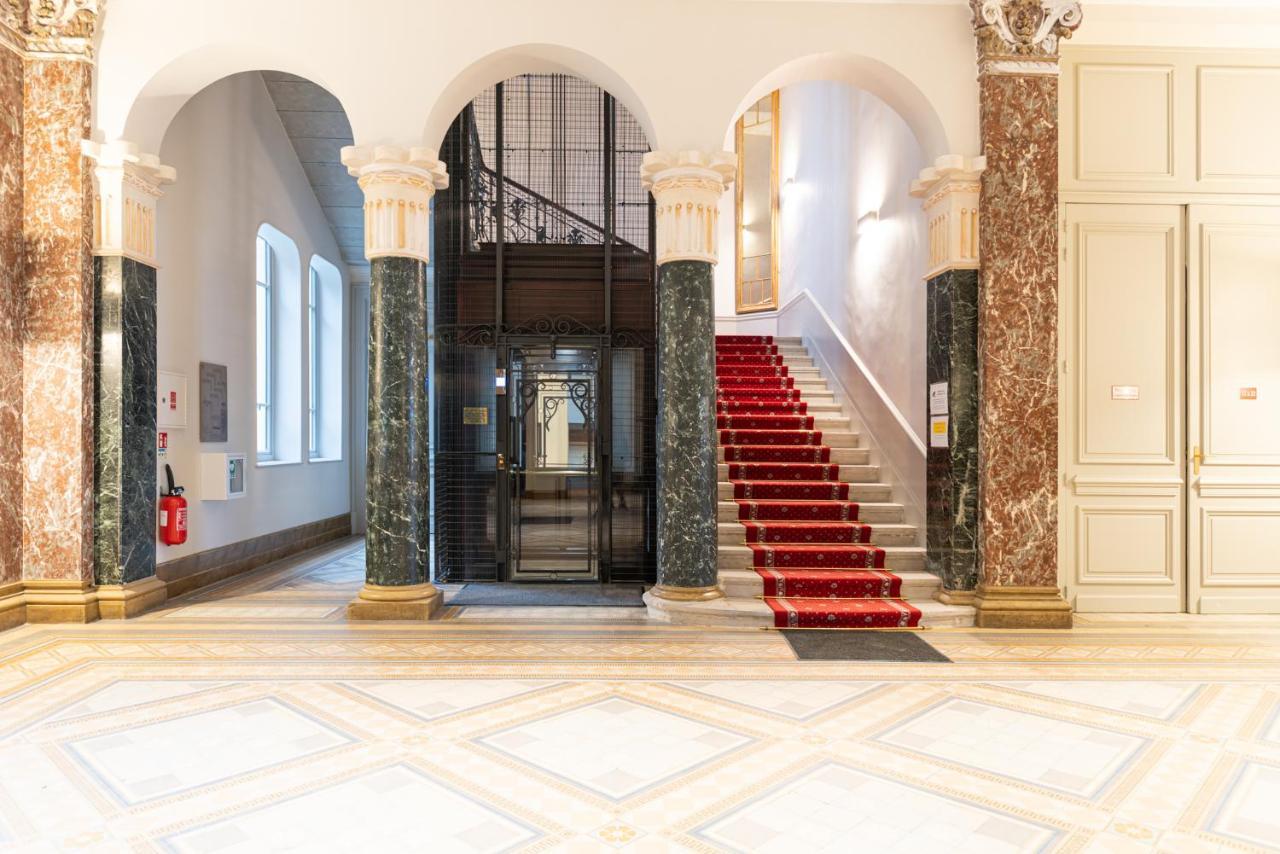 Ancien Palace Bernascon Vue Sur Lac Classe 3 Etoiles 엑스레뱅 외부 사진